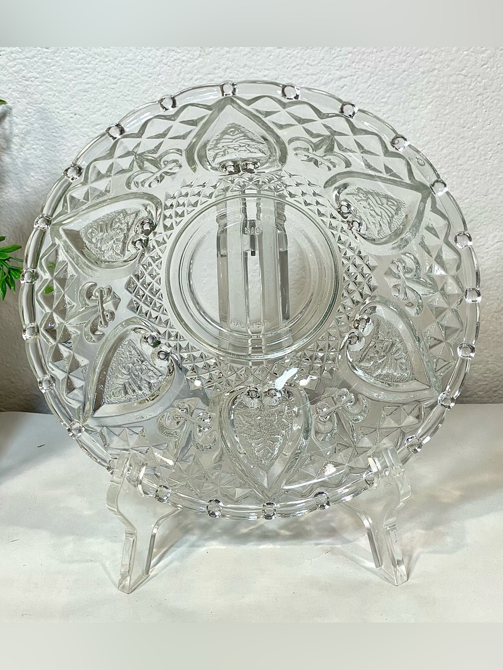 ☀️2/$20 KIG Malaysia Signed Clear Glass Decorative Bowl. Embossed Design | EUC